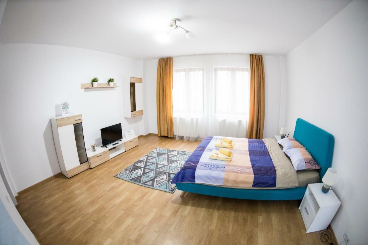 Travel Homzzz Apartments Târgu-Mureş Exteriör bild